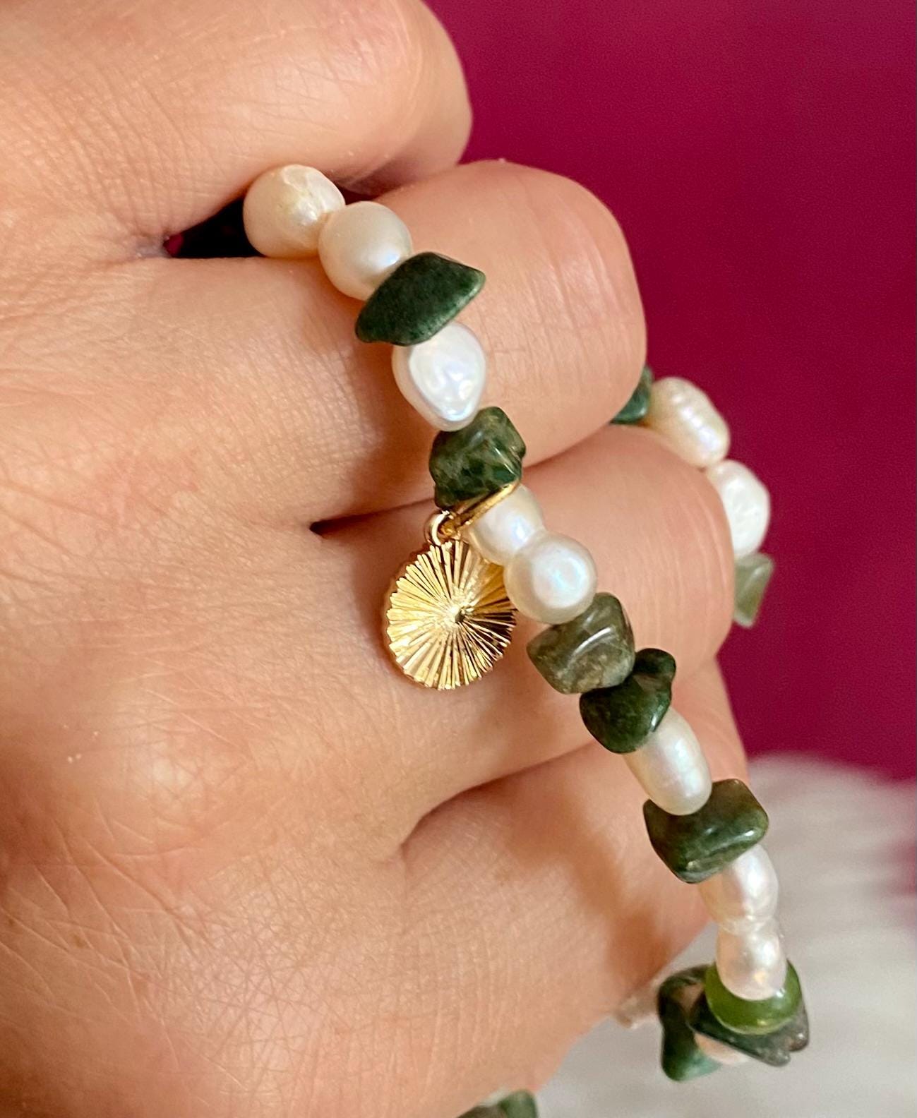 Collier Haute Couture - Perles D'eau Douce Et Jade Avec Pendentifs - Longueur 23 Pouces - Neuf Sans Emballage