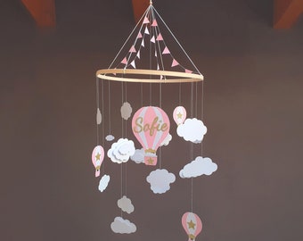 Personalisiertes Pastell Baby Mobile Heißluftballon aus Papier in verschiedenen Farben mit Gold oder Silber Glitzerelementen oder Baby Name