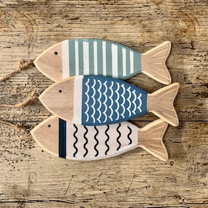 Hook, line & sinker! Hand painted Hanging Wood Fish decoration Hanger 3 designs