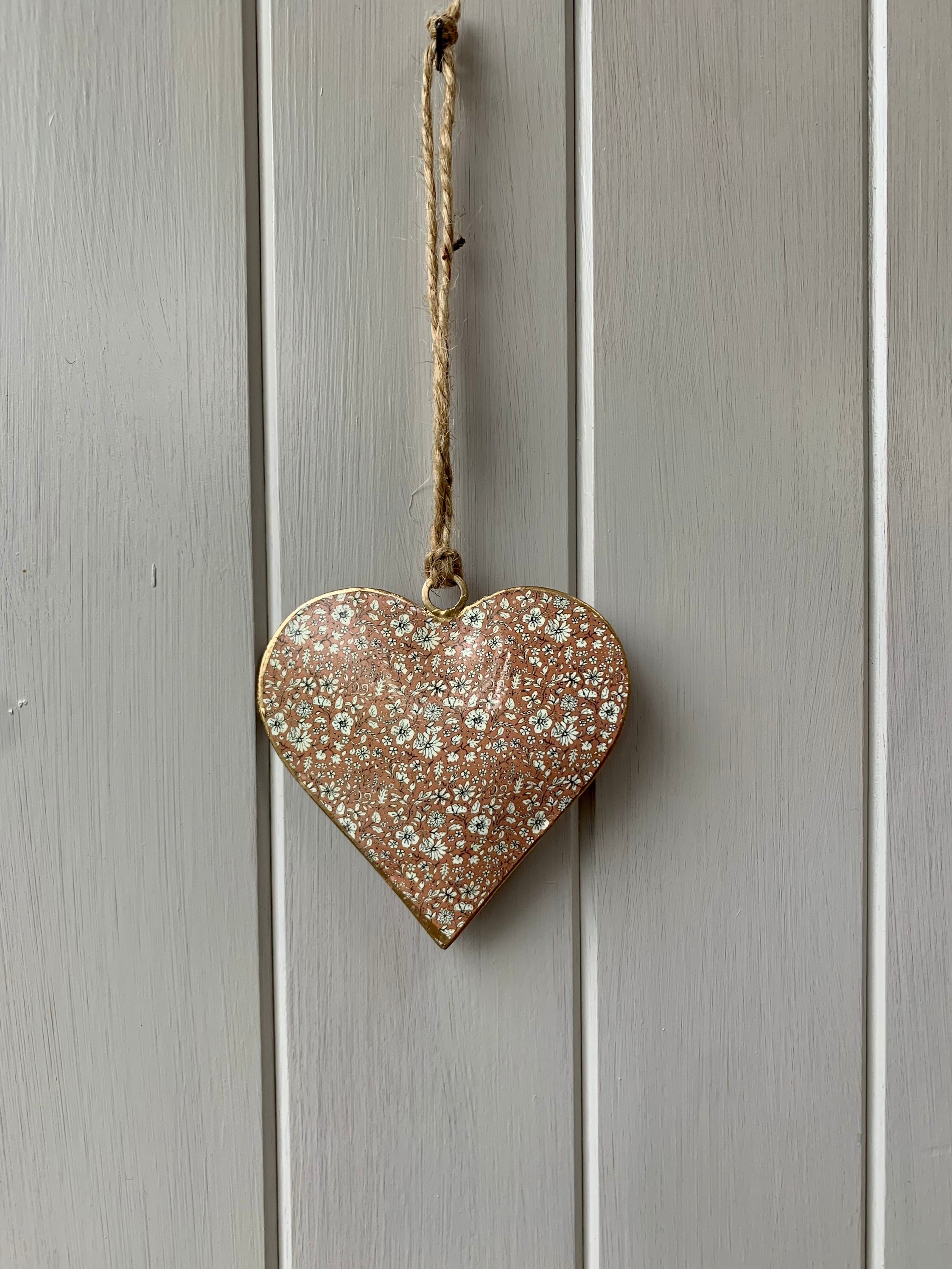 Rose Floral Métal Shabby Chic Hanging Heart Hanger
