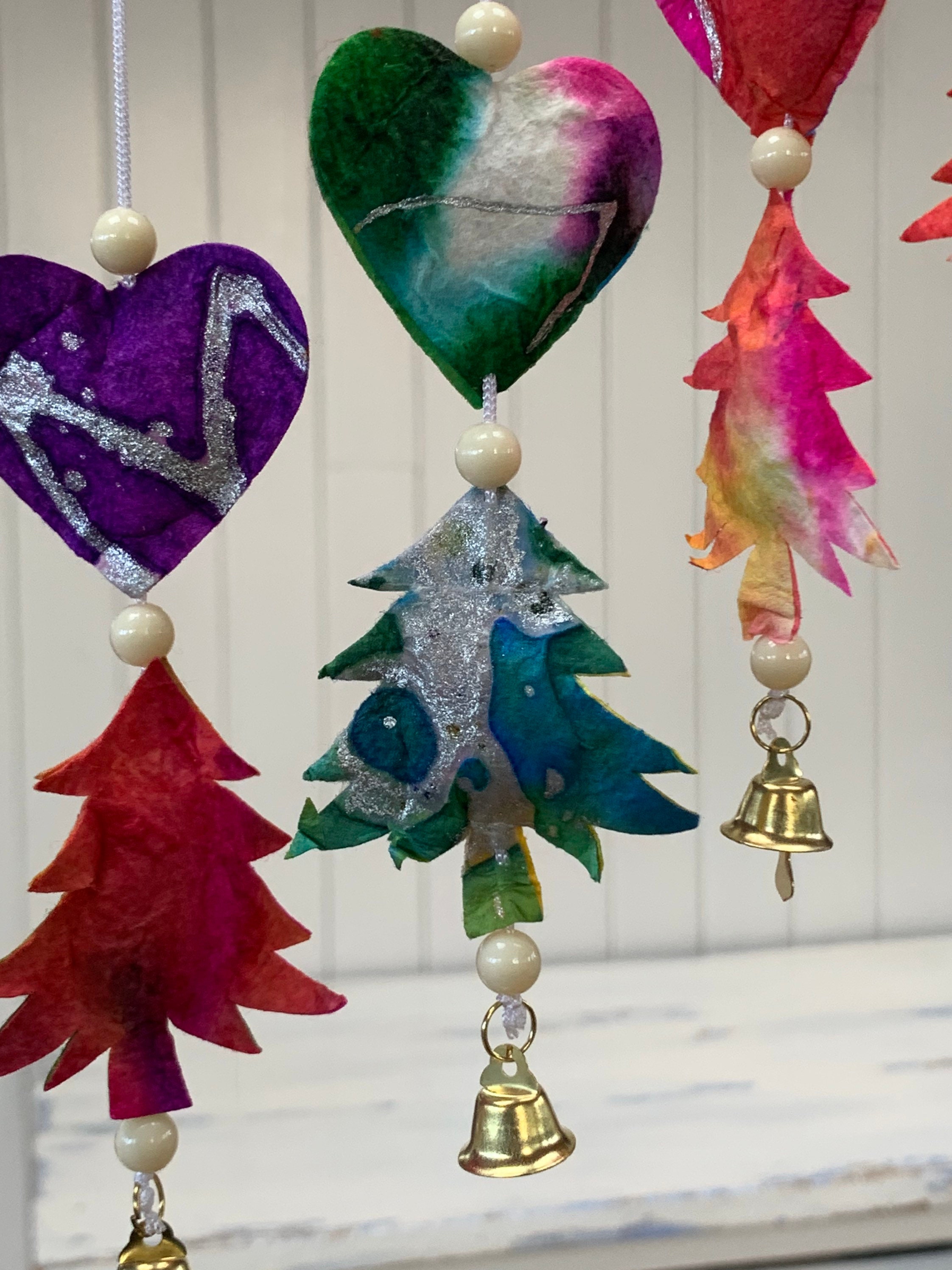 Multicolores Hearts & Trees Mobile.