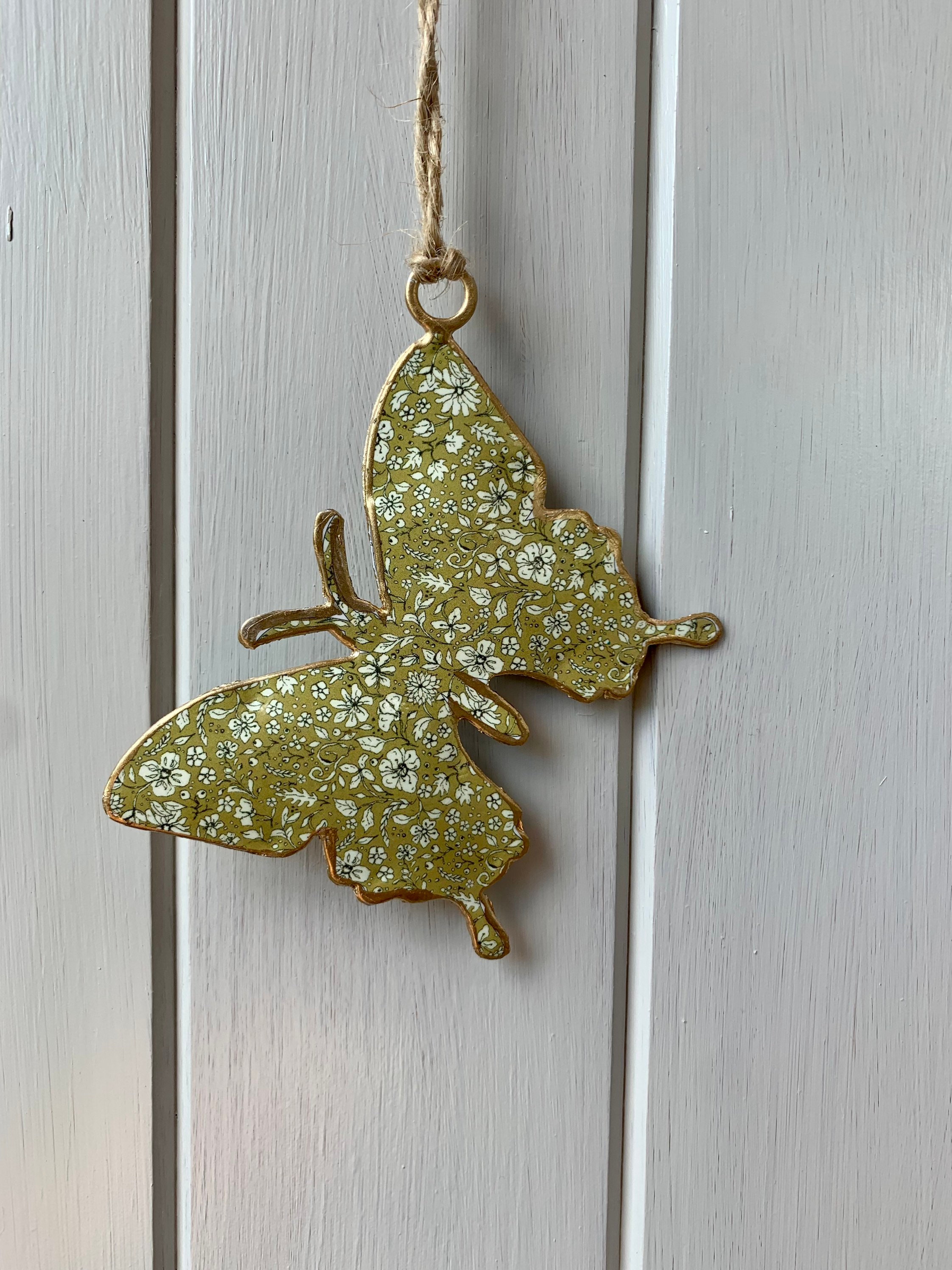 Vert Clair Floral Métal Shabby Chic Pendu Papillon Suspendu Cintre