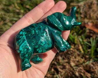 マラカイトの象の彫刻 - 鼻を上にして - Etsy 日本