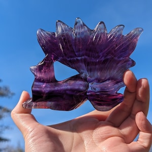 Fluorite nine-tailed fox carving - kitsune crystal