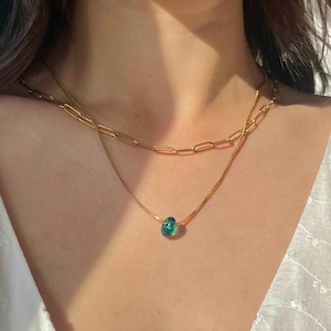Torquise Pendant Necklace, Gold Dainty Chain, Emerald-Coloured Dainty Necklace