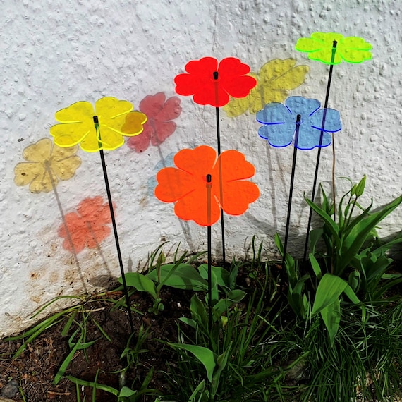 Sun Catcher Garden Decor: Set of 5 Double Blossom Ornamental Stakes, Large