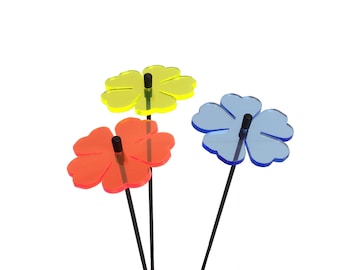 Sun Catcher Garden Decor Sonnenfänger Set aus 3 kleinen leuchtenden Blumen. Besondere Garten Dekoration für Garten, Balkon oder Terrasse