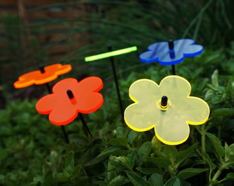 Glowing Blossom SunCatcher Garden Decor Ornaments Set of 5 Decorative Garden Stake 25cm/9.8 inch high Outdoor Yard Accessory Gardeners Gift