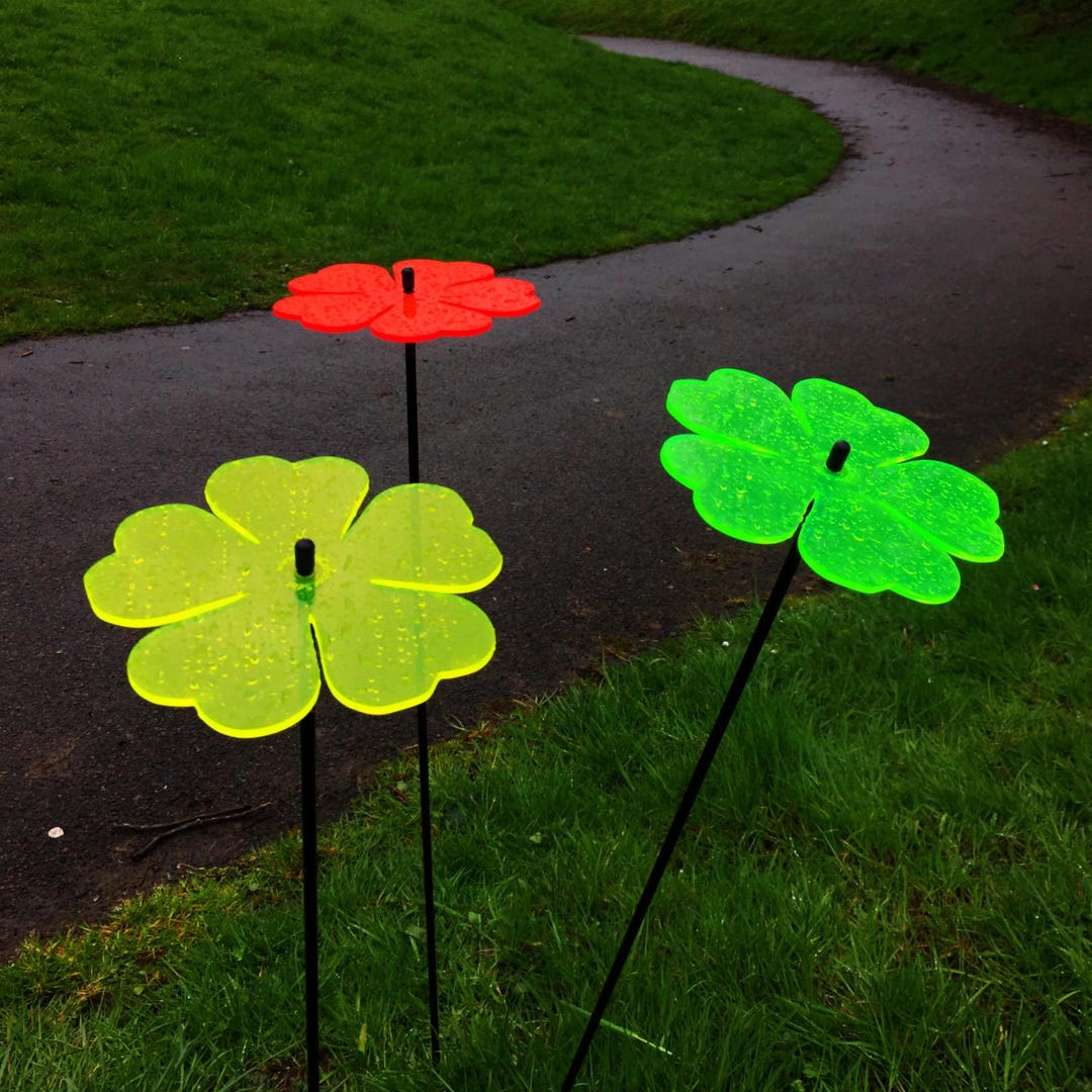 Sun Catcher Ornamenti Da Giardino A Forma Di Cuore, 5 Pali Fluorescenti Alti 25 Cm, Decorazione Esterna, Regalo Per Giardinieri - 2