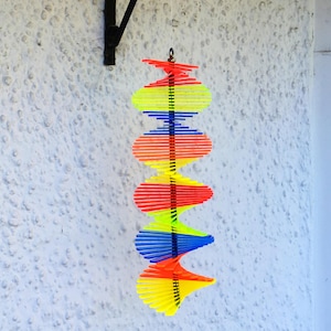 Glowing Wind Spinner SunCatcher Garden Decor, Tube Shaped Decoration in All Year Round Vibrant Colours, Water and Rust Proof Gardener Gift