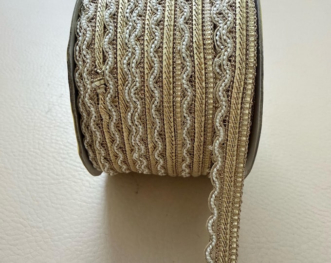 Gold Metallic Scallop Lace Trim – 9 Yards Roll | Zari Border for Blouse, Lehenga, Saree, Bridal & Craft Sewing