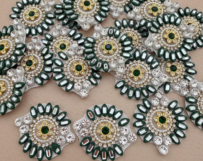 Floral Appliques, Green Gold Medallion Patches - 10 Pcs