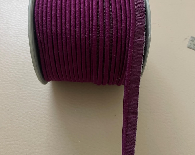 Plum Magenta Flanged Lip Cord – Luxe Seam Piping Trim for Pillows & Upholstery by the Yard
