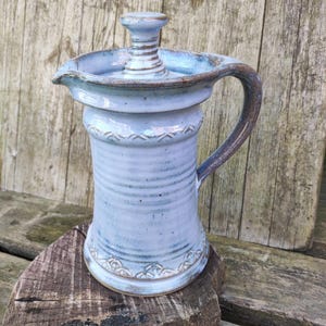 Wasserkrug mit deckel