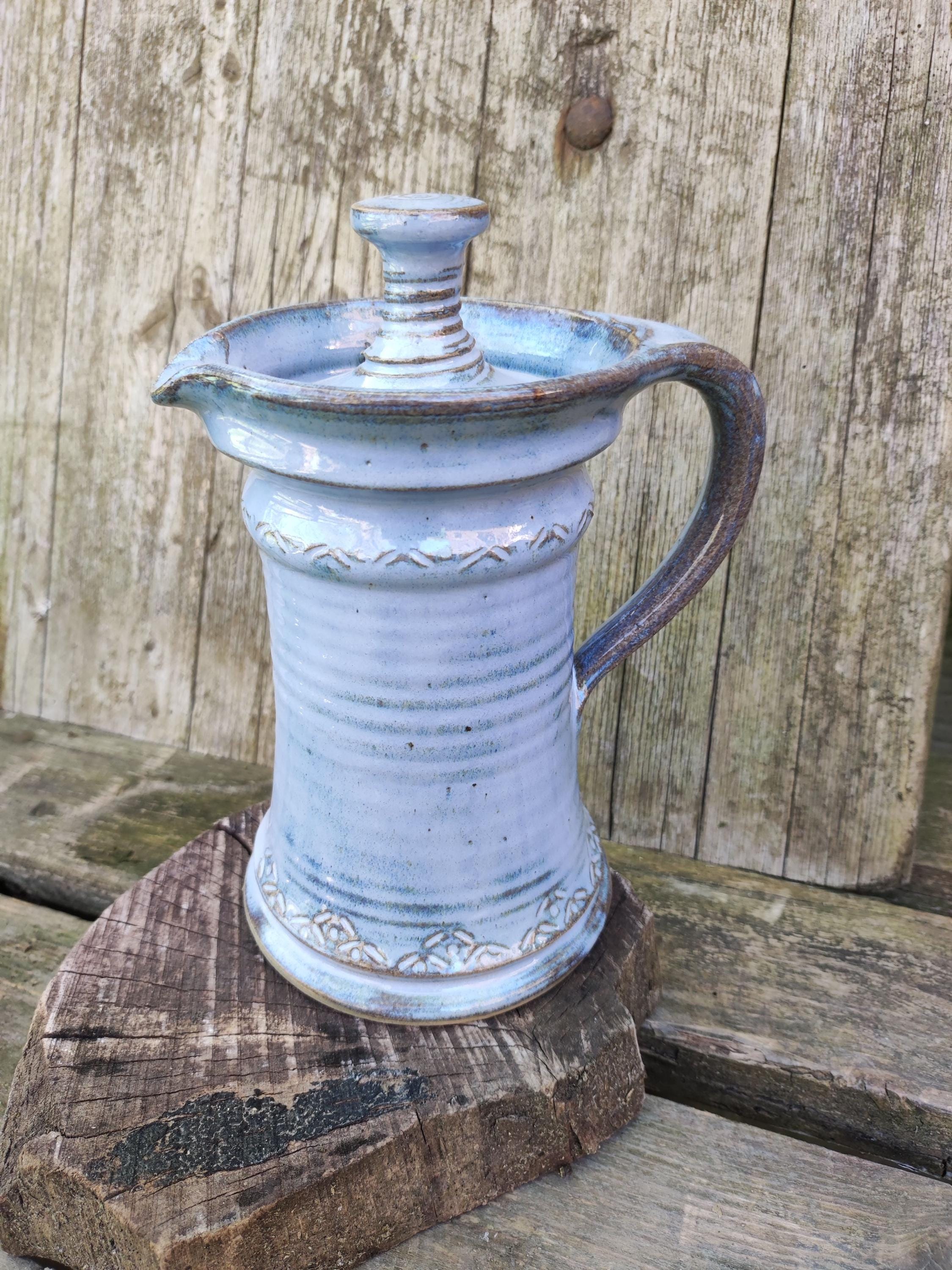 Wasserkrug mit deckel