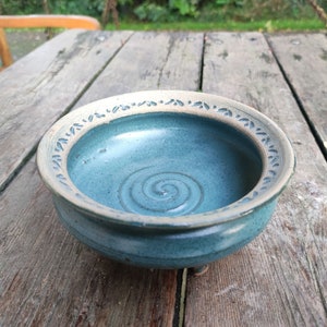 Incense bowl, tripod, incense burner