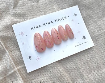 Pressed Flowers Press-On Nails | Hand Painted Press-On Nails | Kira Kira Nails
