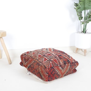 Kilim Moroccan pouf, Outdoor Furniture Pouf, Vintage Moroccan Ottoman Outdoor Chair Pouf Yoga Meditation Poof, Outdoor Kilim