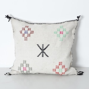 Moroccan Floor Pillow, Throw Pillows,Square Kilim Pillow,Meditation Cushion, Outdoor pillows, Decorative pillow
