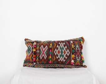 Moroccan pillow, kilim pillow cover, handwoven pillow case by Berber women.