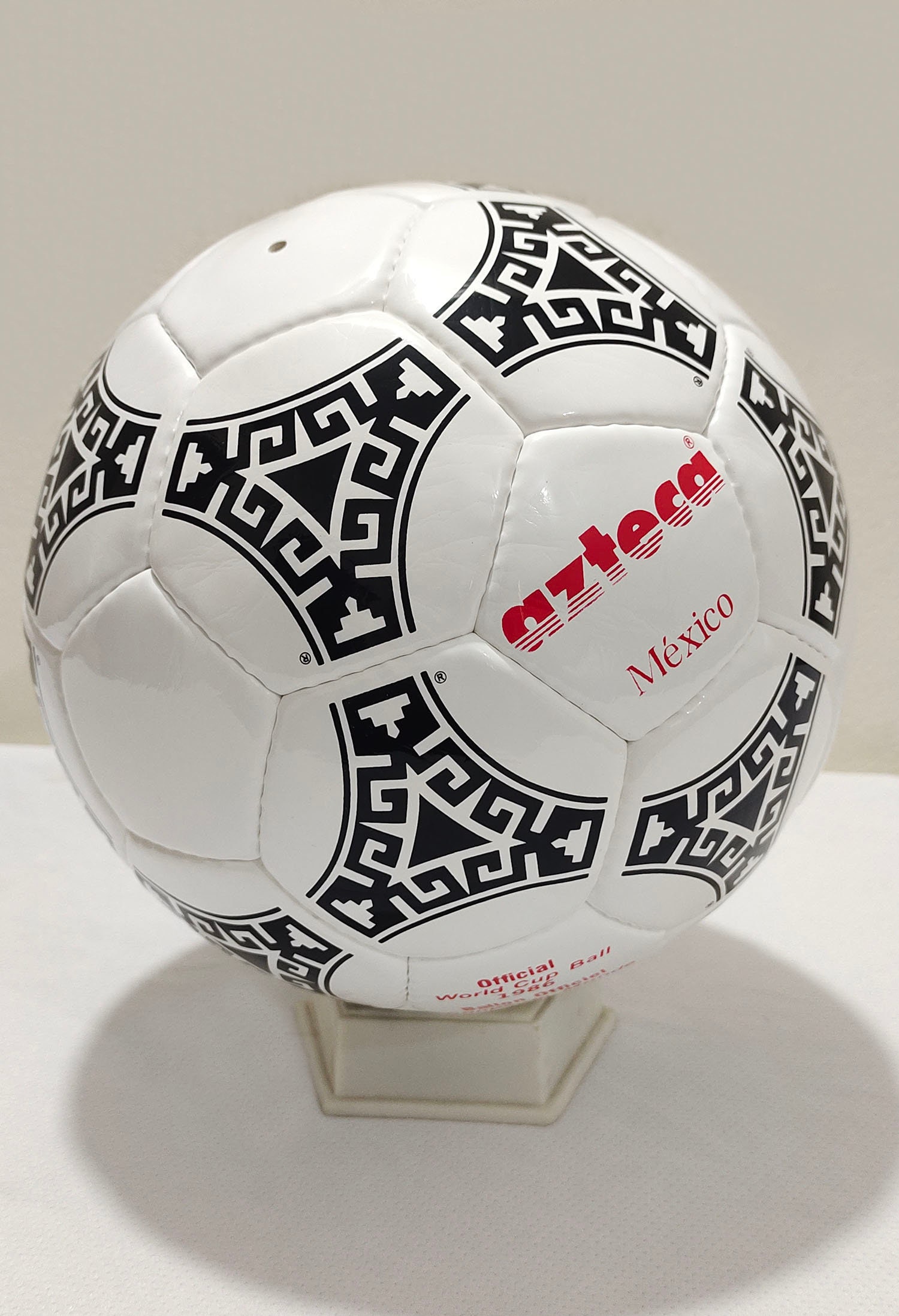 Adidas Azteca