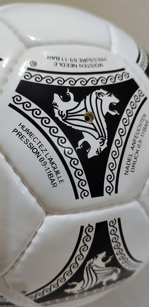 bola de la Copa del Mundo 1998 pre-owned