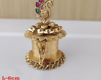 Indian Gold Plated Sindoor Box/Kumkum Box/Wedding Gift/Pooja Accessory/Kumkum and Turmeric/Indian Wedding/Indian Gift Jewelry