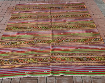 Tribal kilim, Turkish Kilim rug, Livingroom Kilim rug, Large Kilim rug, Ethnic Kilim rug, Embroidered Kilim rug, Primitive rug 5.58x 9.19
