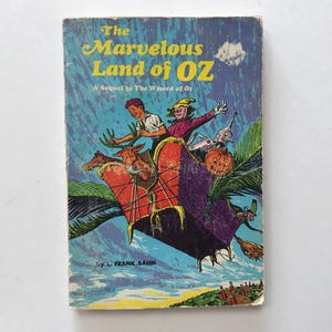 1970s The Marvellous Land of Oz Book Sequel to The Wizard of Oz Paperback Story Novel Frank Baum