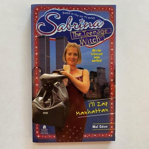 Livre I'll Zap de Sabrina l'adolescente des années 1990, I'll Zap, Manhattan Teen Chapter, adapté de la série télévisée Enfants Enfants lisant