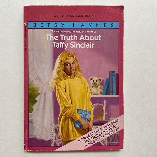 1980s The Truth About Taffy Sinclair Paperback Chapter Book / Betsy Haynes / Kids Teens Reading