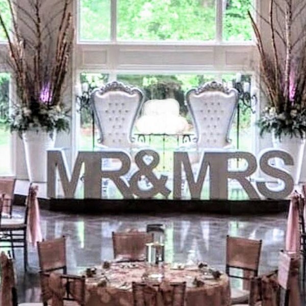 Mr & Mrs Table Base All 6 Letters Included Foam Letters 8 inches Thick