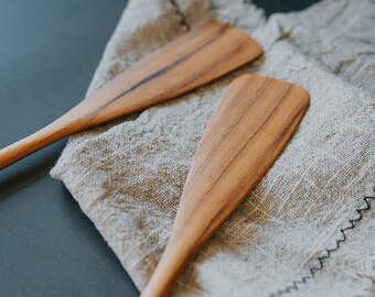 Kitchen Cooking Paddle - handmade solid teak wood - natural grain and good hand