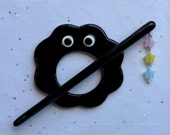 Horquilla/pasador para el cabello con diseño de duende de hollín de Studio Ghibli