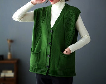 Elegant Green Sweater Vest, Soft Sweater Vest, Loose Knitted Vest, Women Crochet Sweater, Autumn Winter Sweaters
