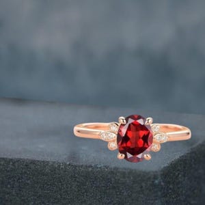 January Birthstone Ring, 6x8mm Oval Cut Natural Red Garnet Ring, Gemstone Fine Jewelry, 14k Gold Engagement Ring, 18k Gold Promise Ring