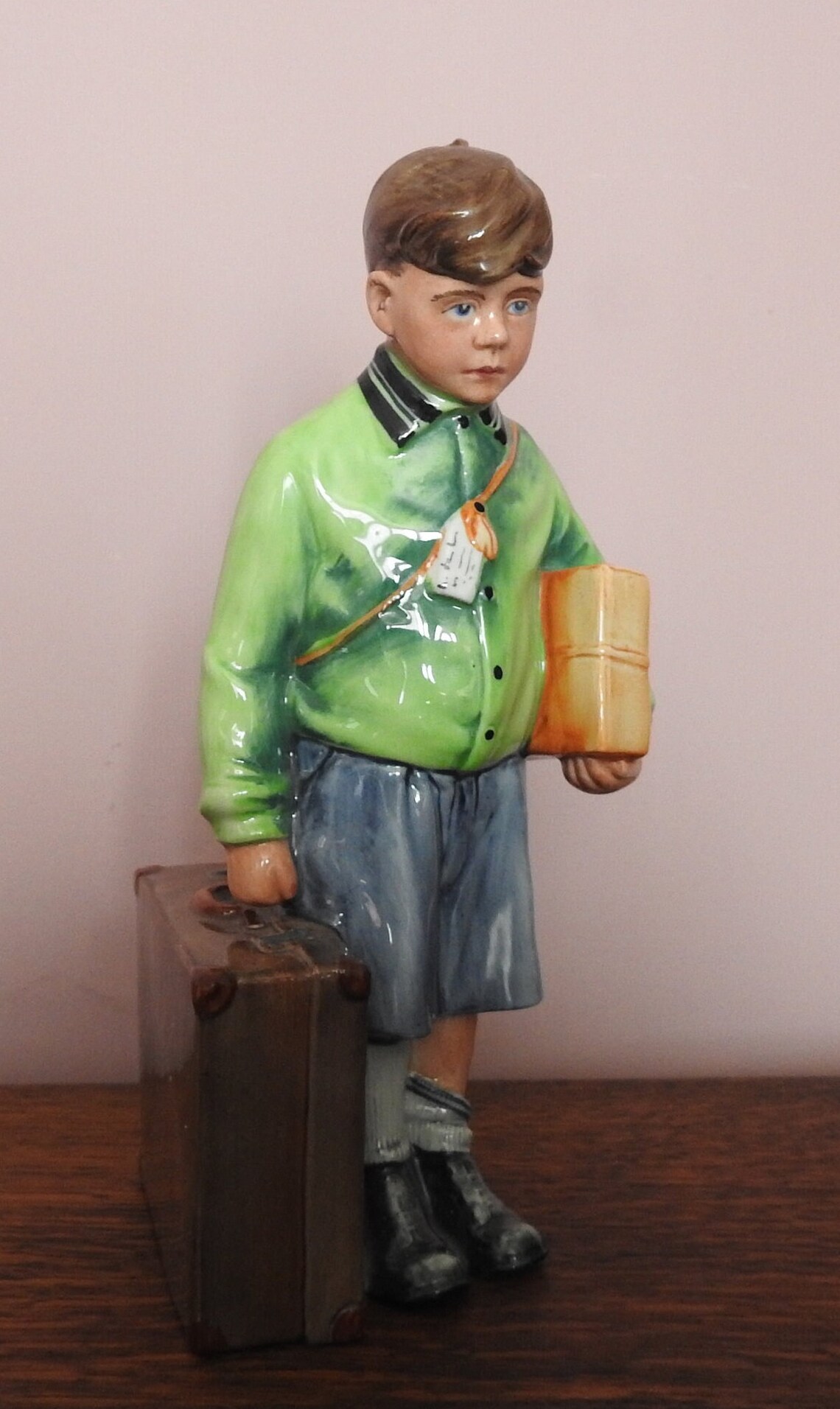 Royal Doulton the Boy Evacuee Children of the Blitz HN3202 Limited