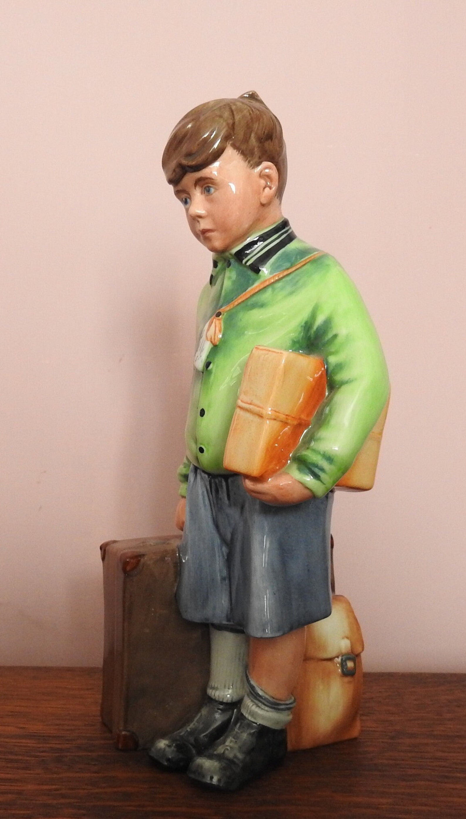 Royal Doulton the Boy Evacuee Children of the Blitz HN3202 Limited