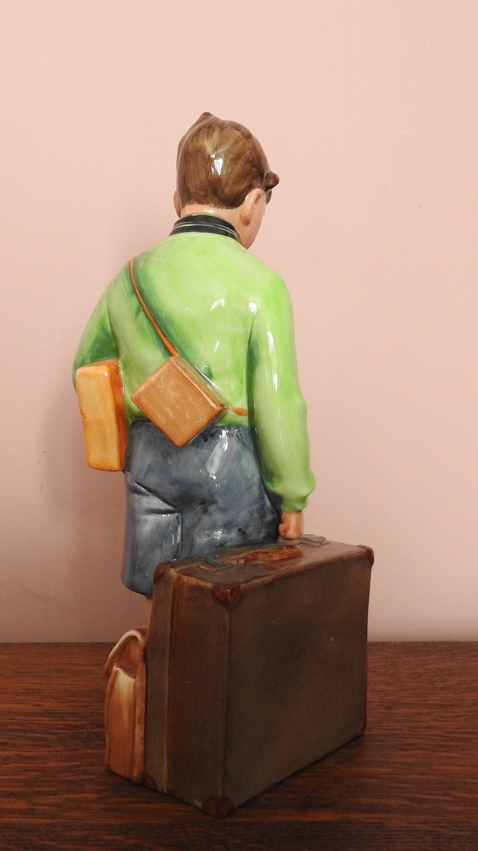 Royal Doulton the Boy Evacuee Children of the Blitz HN3202 Limited