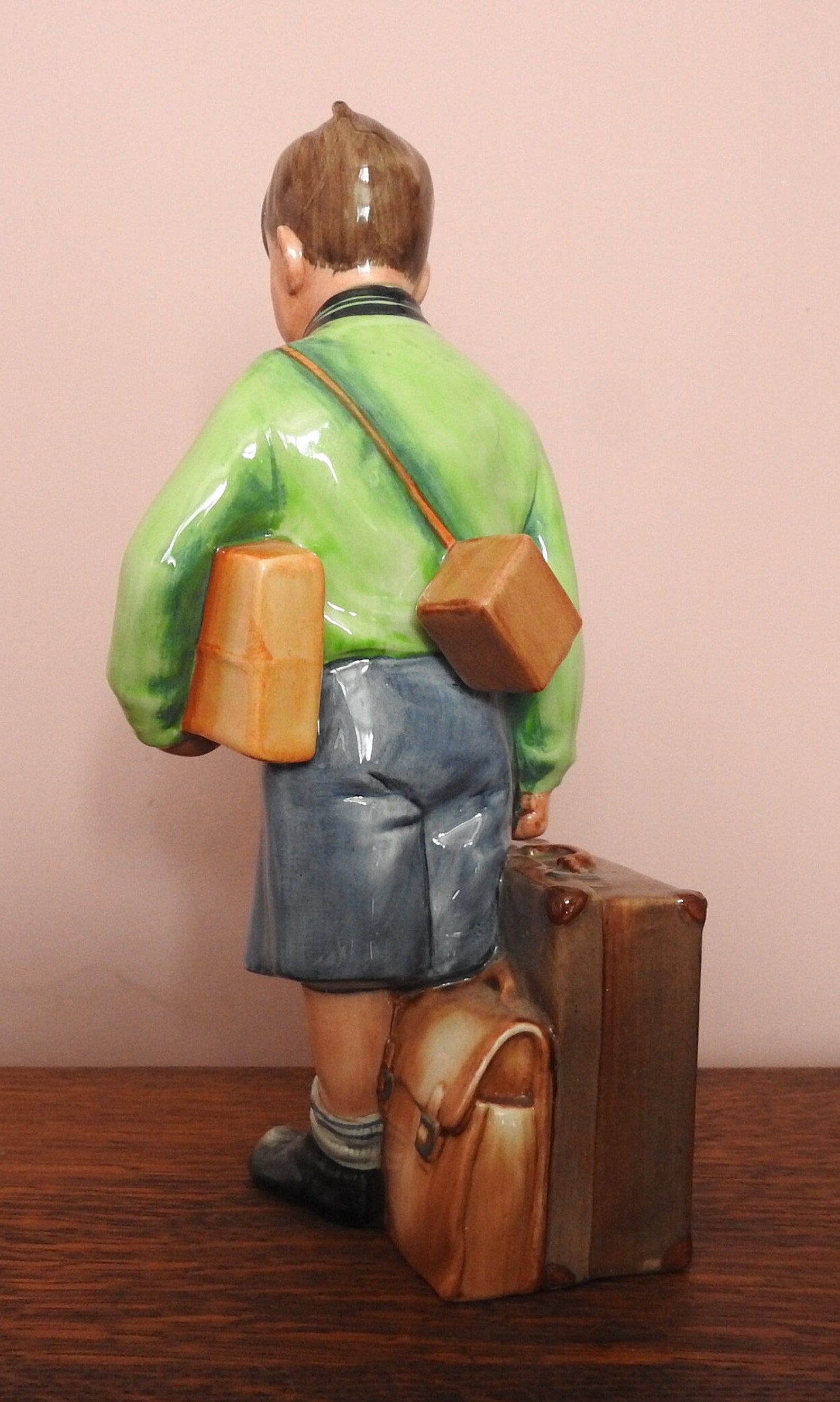 Royal Doulton the Boy Evacuee Children of the Blitz HN3202 Limited