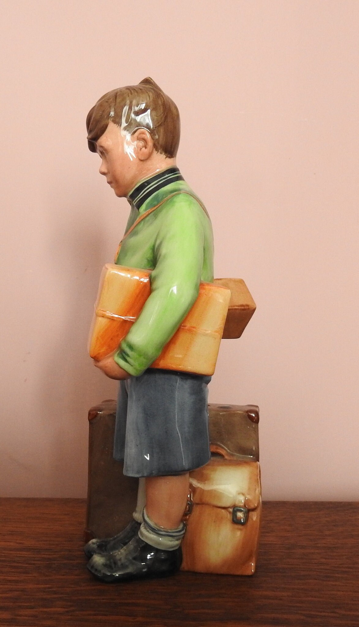 Royal Doulton the Boy Evacuee Children of the Blitz HN3202 Limited