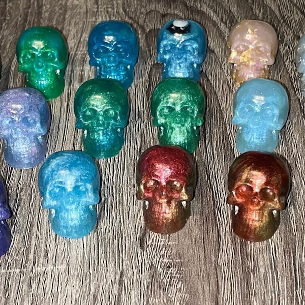 Mini resin skulls - unique designs