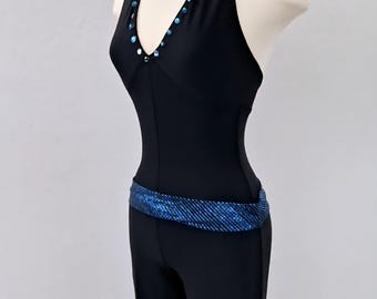Vintage Neckholder-Catsuit: Schwarzer Spandex-Jumpsuit, mit Strasssteinen besetzter Disco-Romper, Vamp-Gothic-Grunge-Kostüm