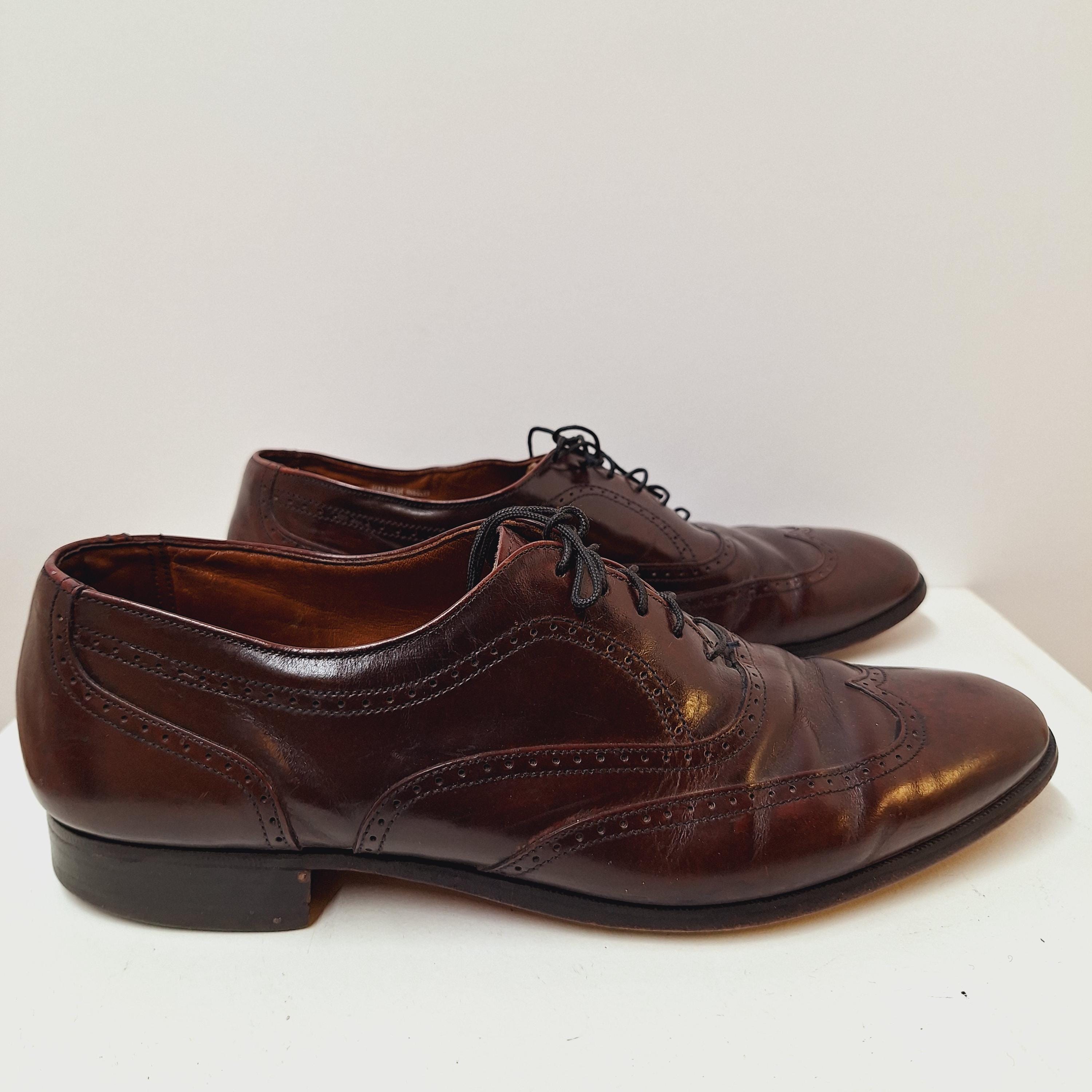 Vintage Bostonian Men