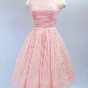 1950s Pink Prom dress bridesmade dress dance dres Cumberbund pleated waist lace skirt-bodice net & taffeta 50s fit flare formal LegallyBlond