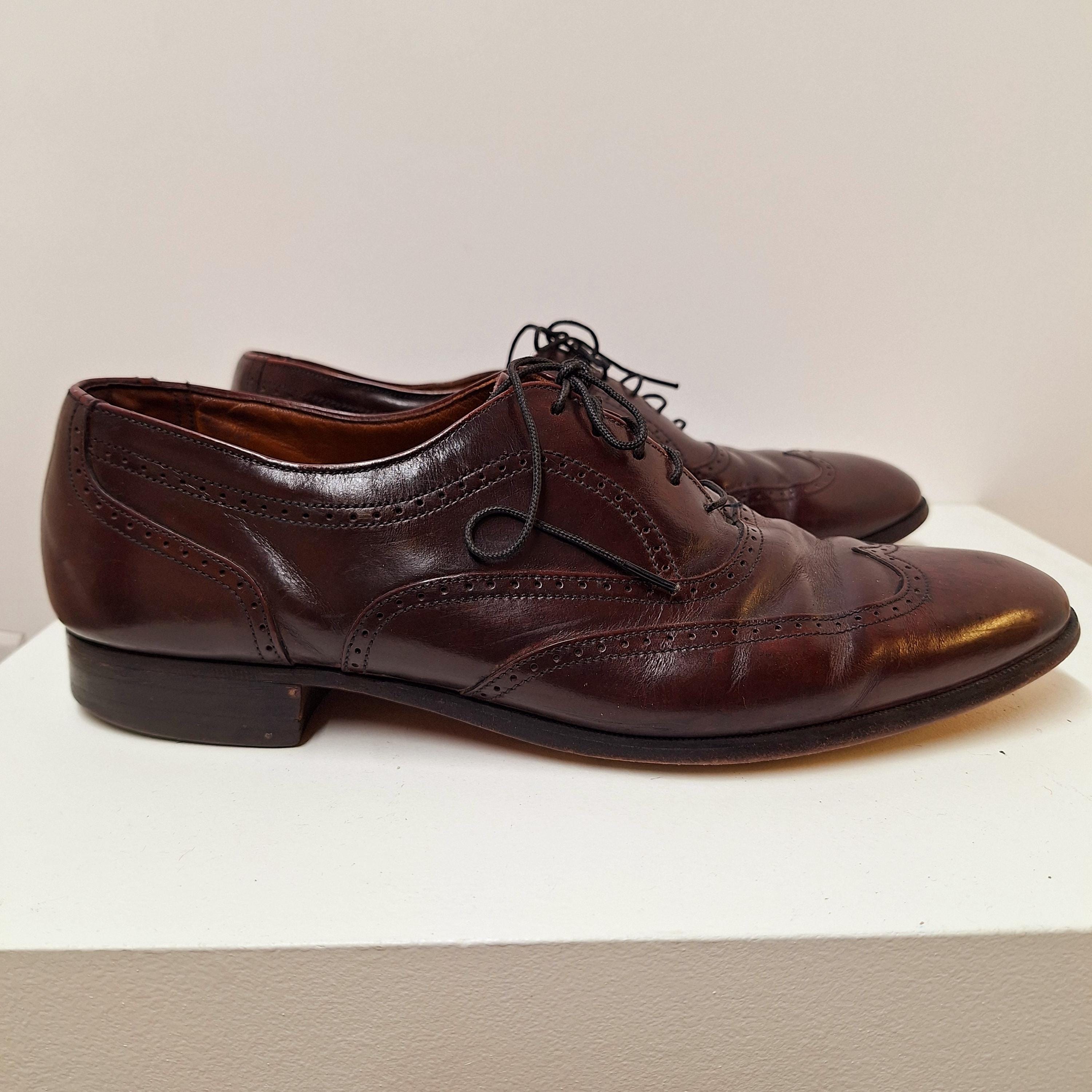 Vintage Bostonian Men