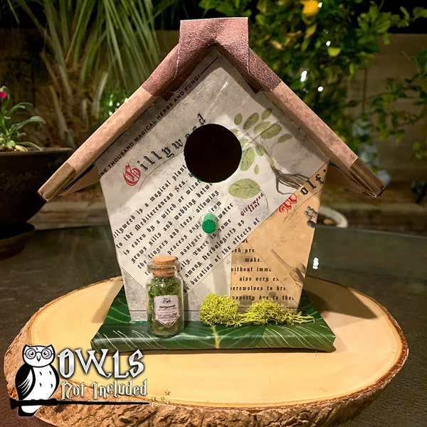 Wizarding World Magical Birdhouse "One Thousand Herbs and Fungi"