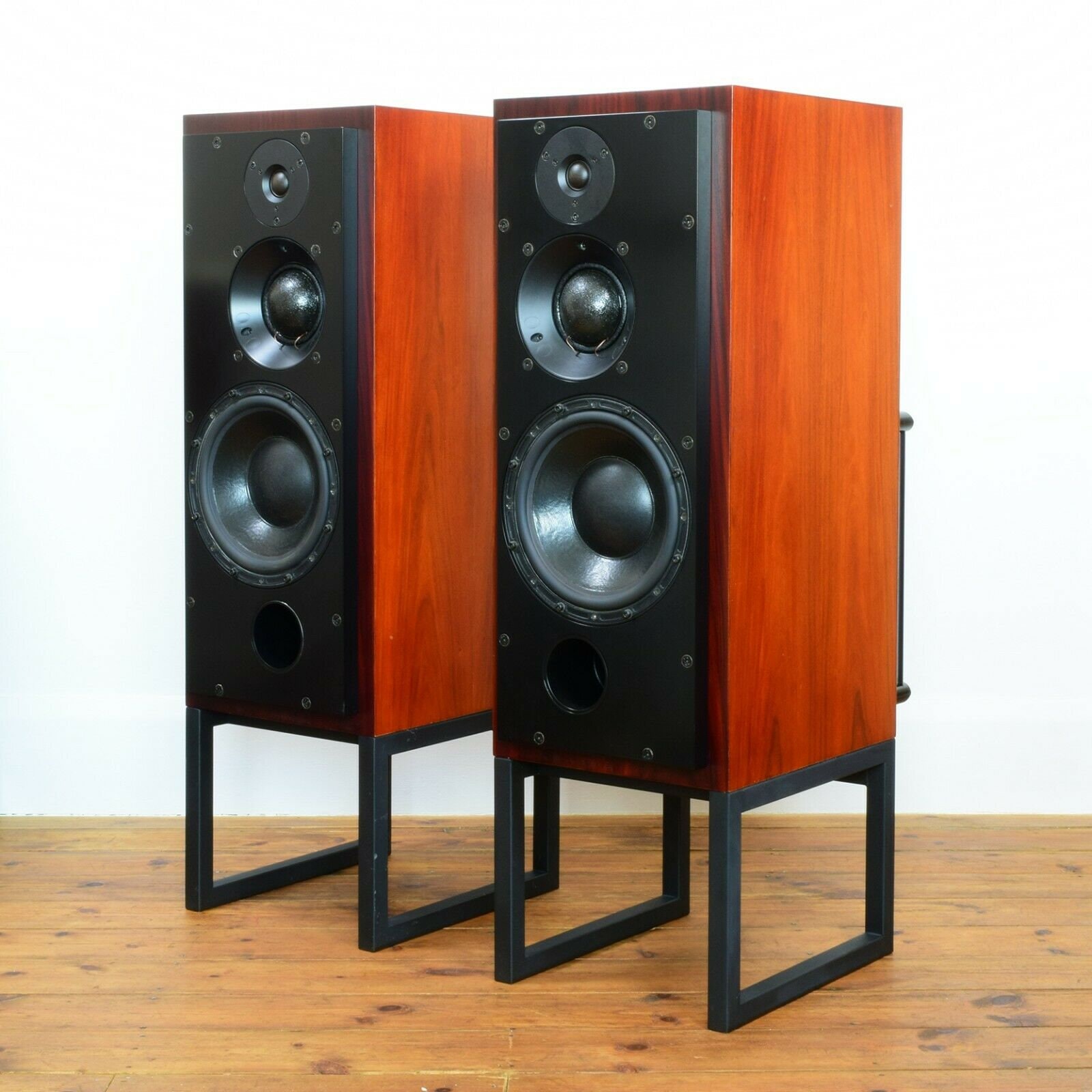 B W Speakers for sale Only 4 left at 60