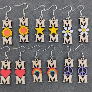 Mom Earring SVG-bundel – Moederdag lasergesneden oorbellen – 6 ontwerpen zon, madeliefje, hart, regenboog, vrede, ster – Glowforge-bestand knippen en scoren