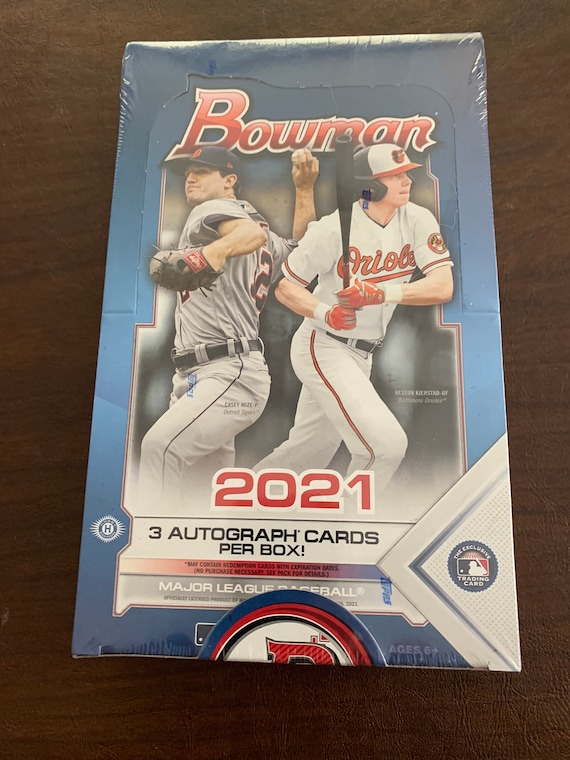  Chicago White Sox Factory Sealed 2 Team Set Gift Lot Including  2022 and 2015 Team Sets Each Containing 17 EXCLUSIVE White Sox Cards That  Are Not Found in Packs : Collectibles & Fine Art